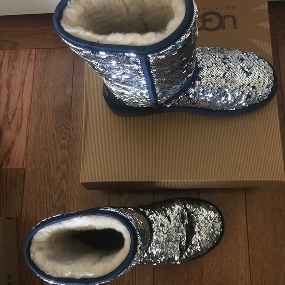 UGG classic short sparkles size 6 - Picture 3 of 6
